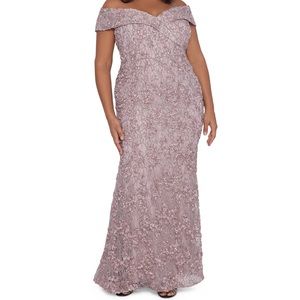 XSCAPE
Plus Size Embellished Lace Off-The-Shoulder Gownl